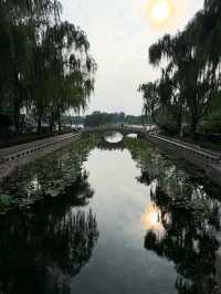 Chill Walks and Epic Views at Jingshan Park