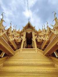 วัดจันทร์ตะวันตก วัดสวยเมืองพิษณุโลก