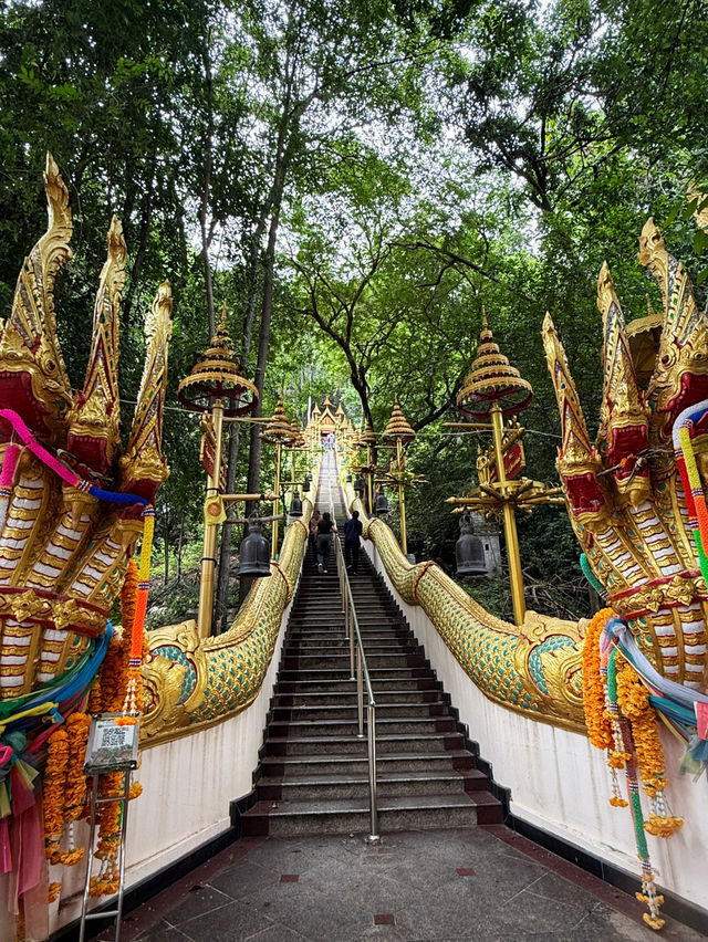 ถ้ำรอดใบโพธิ์