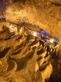 The Immortals' Terraces: The Eternal Farming Frozen in the Tranquility of Travertine Accumulation