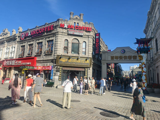可惜了遇上正在維修中的中華巴洛克風情街