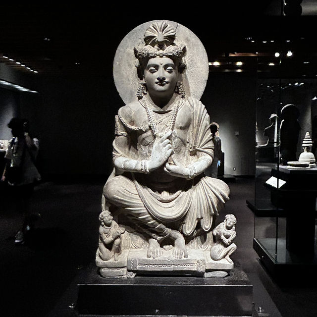 A Solo Trek Through Ancient Civilizations: India, Gandhara, Egypt & West Asia 🐫 A Solo Trek Through Ancient Civilizations: India, Gandhara, Egypt & West Asia 🐫