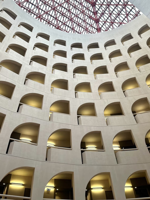 Radisson Blu Hotel Lyon – Panoramic Modern Comfort Above the City