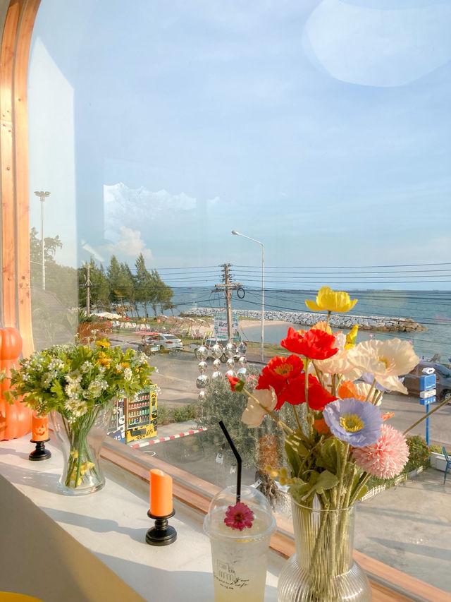 Seaseoul cafe คาเฟ่สไตล์เกาหลีริมหาดแสงจันทร์ 🥤✨