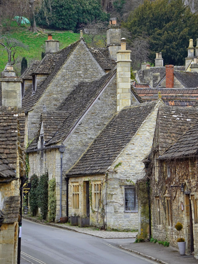 On the Road Through UK: Long Road Trip Itinerary – Wiltshire 