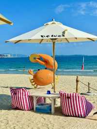Wait for a sunny day and take you to the beach to relax✨