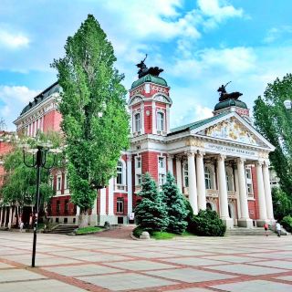 A Night at the Ivan Vazov: My Solo Evening at Bulgaria’s Premier Theater