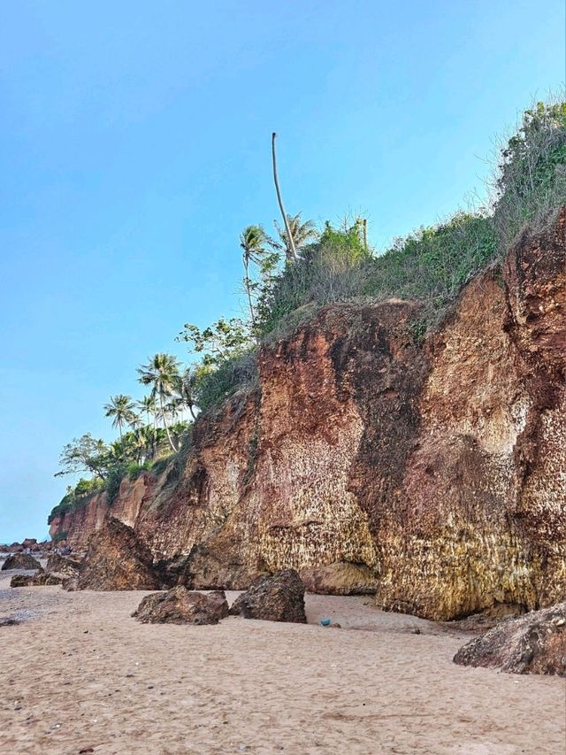 ผาฝั่งแดง อ.บางสะพานน้อย จ.ประจวบคีรีขันธ์
