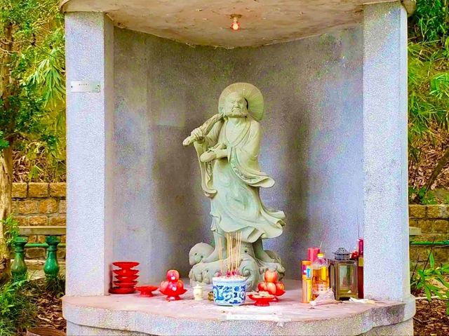 Castle Peak Monastery (Tsing Shan Monastery) – A Spiritual Escape Above the City Castle Peak Monastery (Tsing Shan Monastery) – A Spiritual Escape Above the City