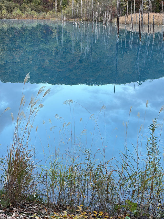 秘境絕景~寶石般色澤的夢幻湖泊 秘境絕景~寶石般色澤的夢幻湖泊