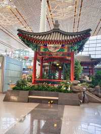 第一次來到腹地廣大的北京首都國際機場🛬