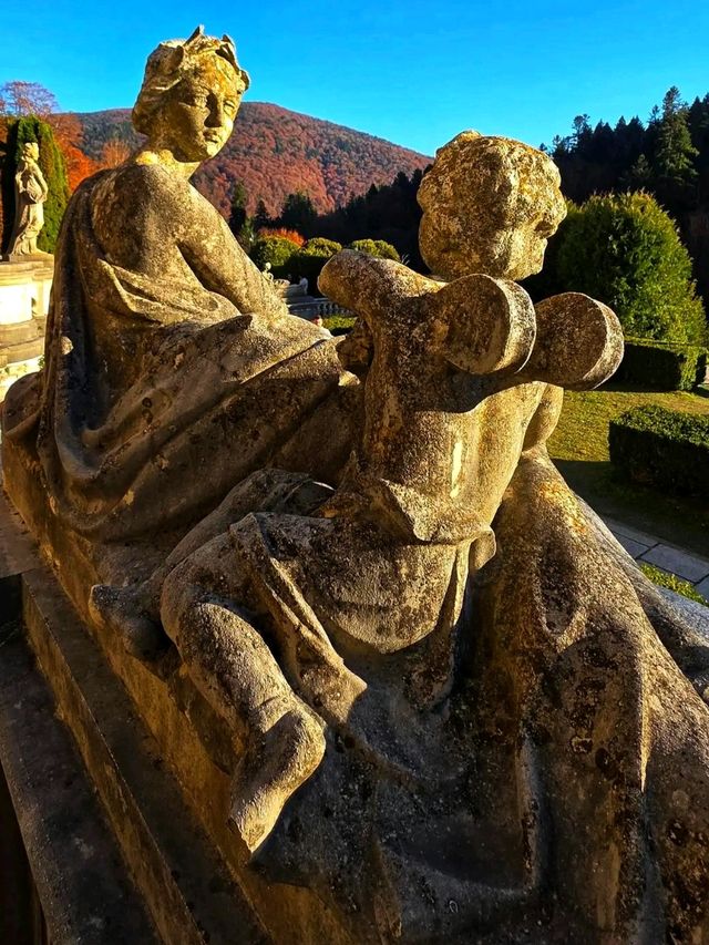 🏰 Where Royal Dreams Meet the Mountains – Discover Peleș Castle