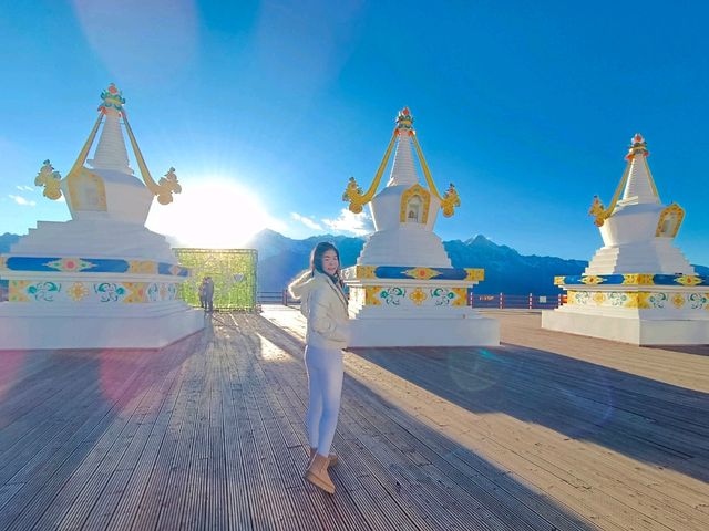 จุดชมวิวภูเขาหิมะเหมยลี่