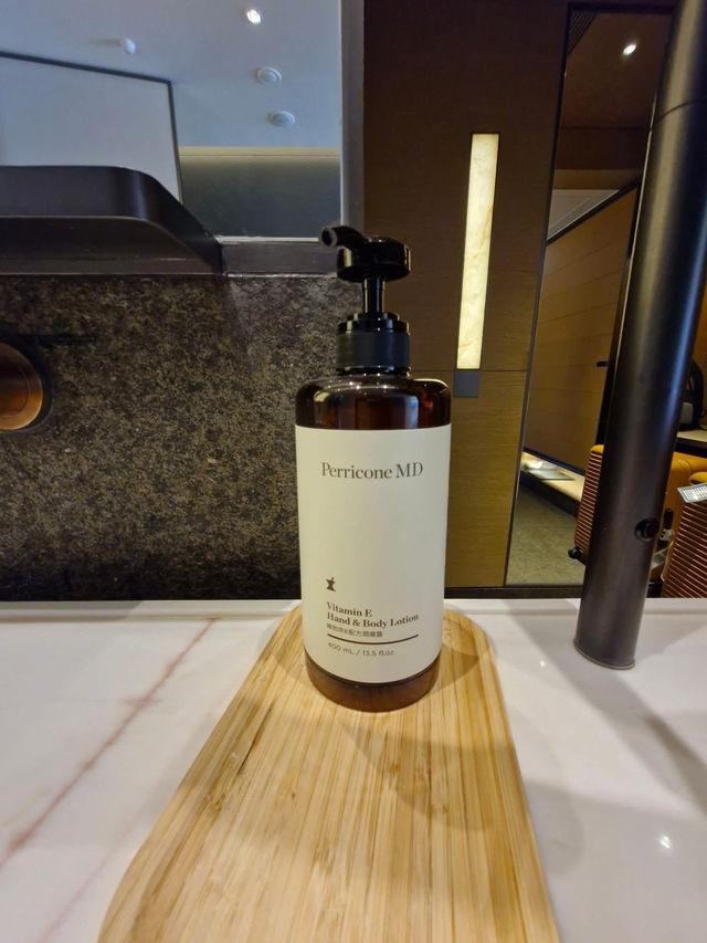 โรงแรม Regent Hong Kong โรงแรม Regent Hong Kong