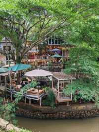 Tree house cafe Jarkata 