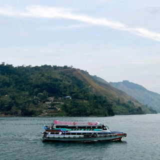 Danau Ajaib di Atas Gunung