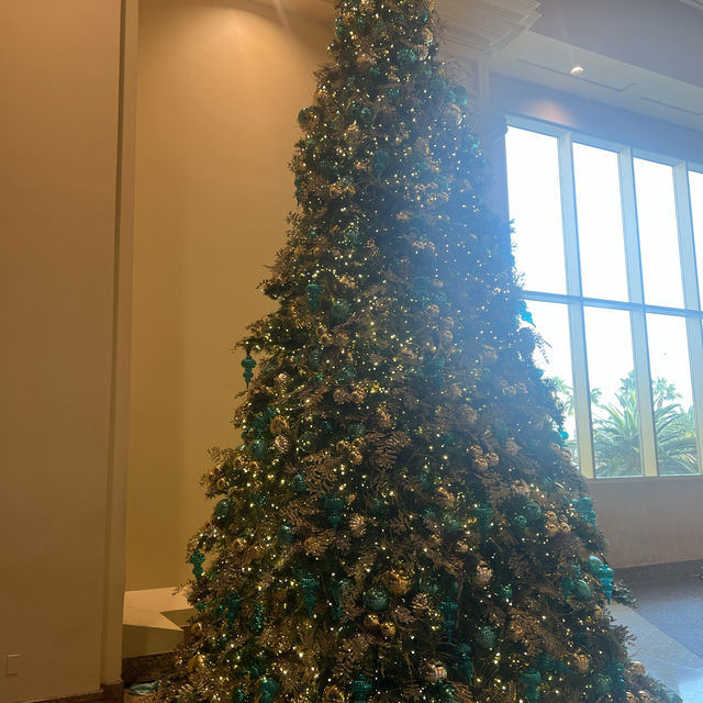 Christmas time at Mandalay Bay’s Shark Reef