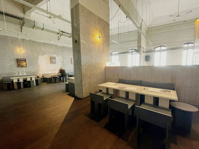 Brand New Yolk Cafe@Weld Quay, Penang