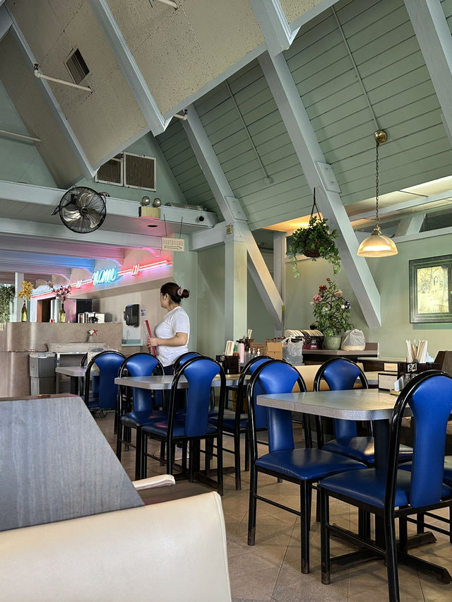 特殊建築及環境優雅，很傳統味道食材的越南餐廳