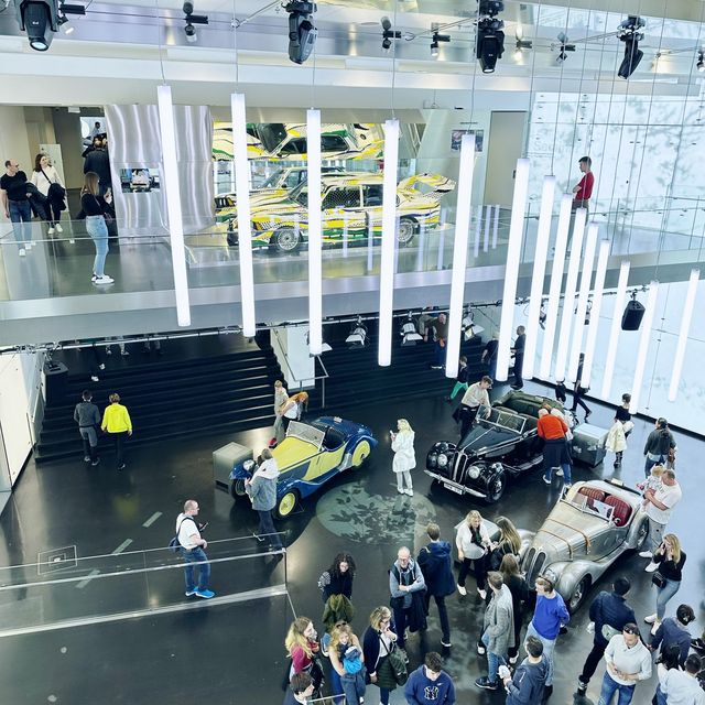 Dive into the world of BMW… museum! 