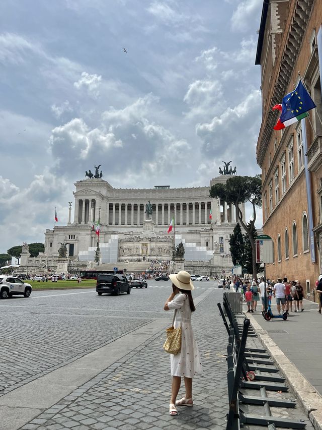 로마 교통의 요충지 : 베네치아 광장