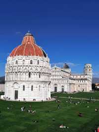 Leaning tower of Pisa: the bell tower