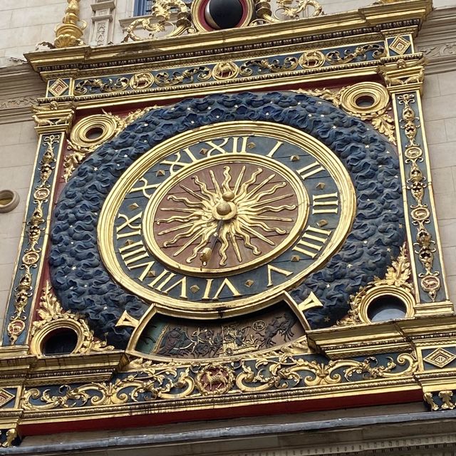รูอ็อง (ฝรั่งเศส: Rouen)