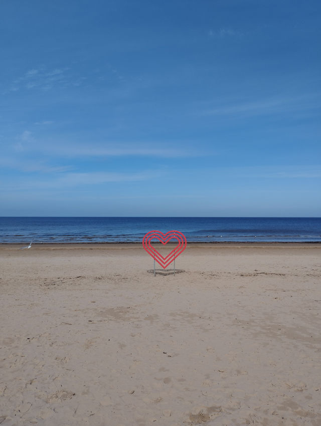 Let's take a stroll at Jūrmala 😊