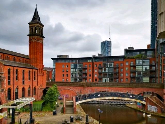 Manchester Unveiled: My Travel Diary