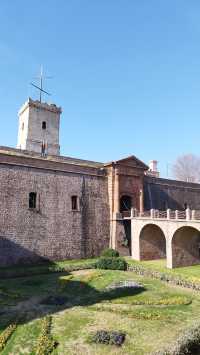 🏰 Afternoon at Montjuïc Castle – best views & living history