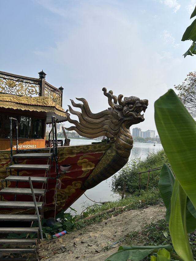 📌 Hue for $100: 2 Days in a City Where History Breathes