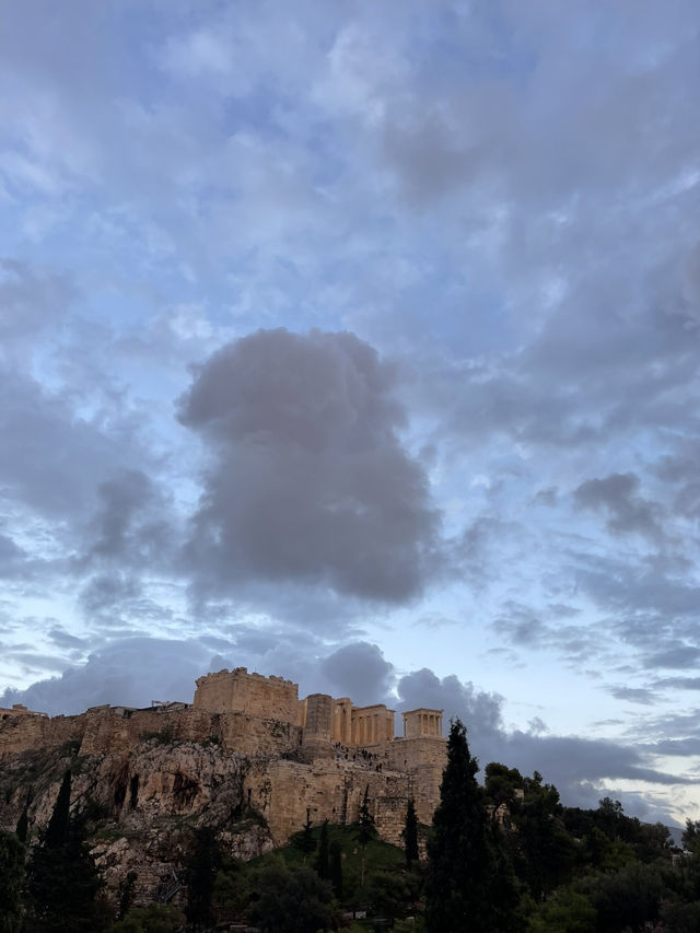 🍂 Athens in Autumn – Golden Ruins & Cozy Streets 🏛️✨