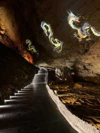 Пещера Желтого дракона обязательна к посещению