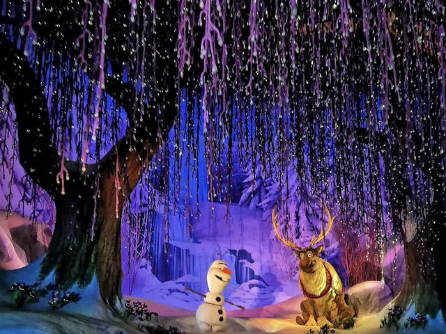 ✨ A Christmas Wonderland at Hong Kong Disneyland 🎄✨ ✨ A Christmas Wonderland at Hong Kong Disneyland 🎄✨