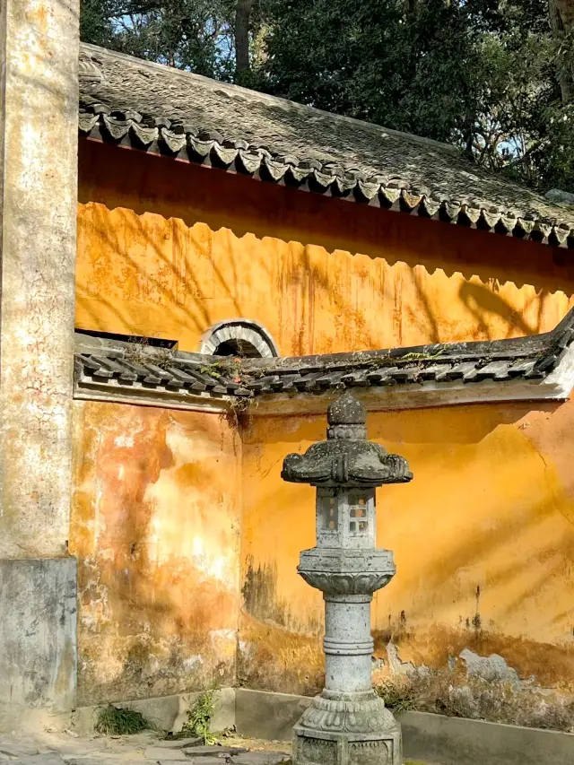 Guoqing Temple is the most worthwhile temple to visit in the country