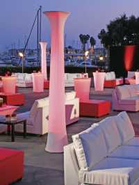 🌟 Marina Delights: Ritz-Carlton's Luxe Stay 🌊