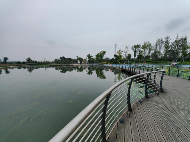 反向旅遊，我真的太會選了成都周邊遊，絕美風景不擁擠。