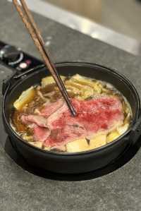 前灘新開大阪人氣一人食壽喜燒，令人愛不釋手。