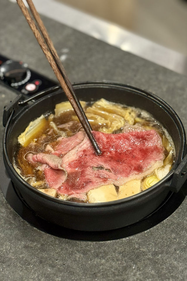 前灘新開大阪人氣一人食壽喜燒，令人愛不釋手。