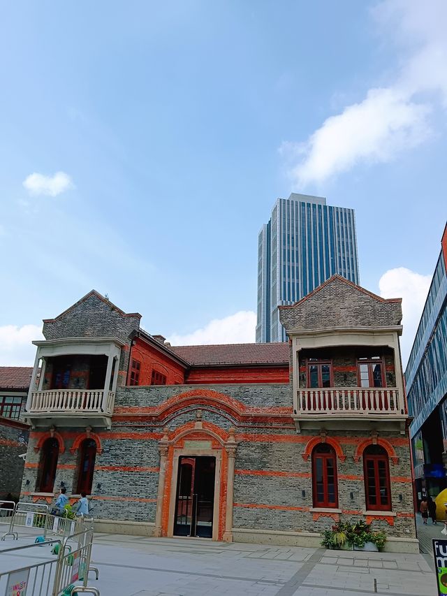 今潮八弄—不敢說最上海，卻是虹口最 CITY 的去處。