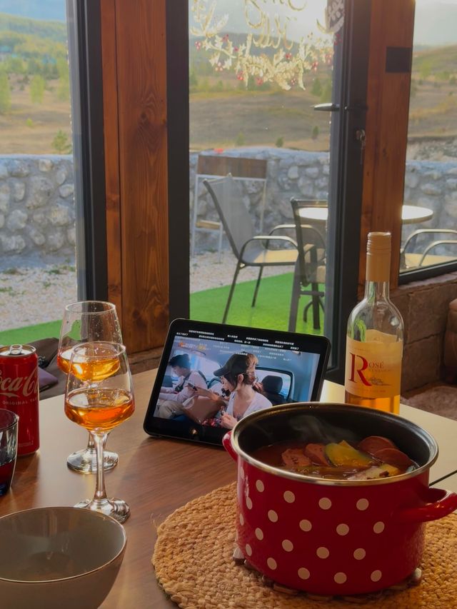 黑山 住進人生小木屋。