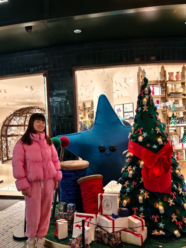 我宣布!這就是上海聖誕的天花板! 我宣布!這就是上海聖誕的天花板!