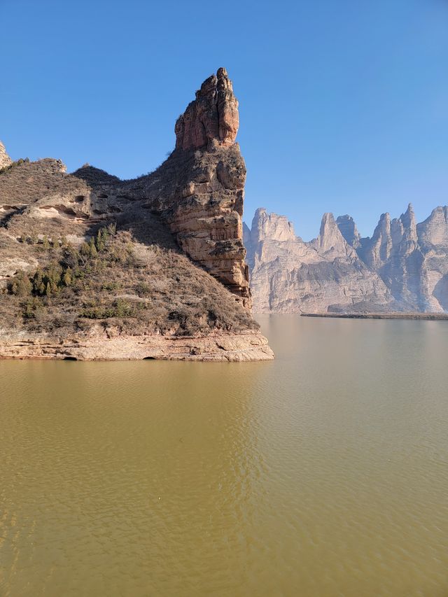 炳靈丹霞，黃河兩岸的丹霞