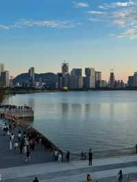 #深圳市歡樂港灣的摩天輪之美