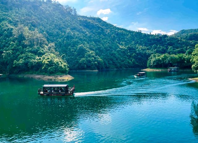 「小九寨溝」青山綠水