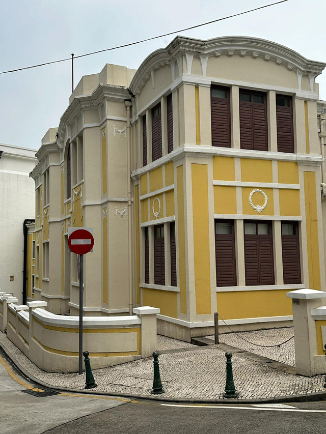 🇲🇴澳門漫遊｜跌入葡式建築嘅彩色童話世界🎨