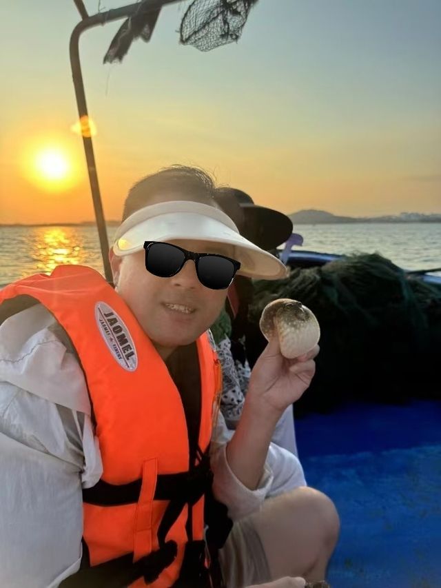 海南旅遊趕海划槳板海鮮大餐全安排