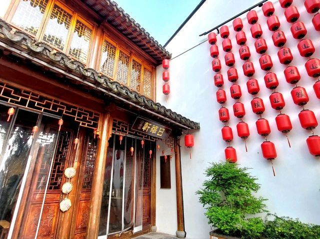 📸《一口小籠，一場穿越：我的南翔古鎮迷走筆記》