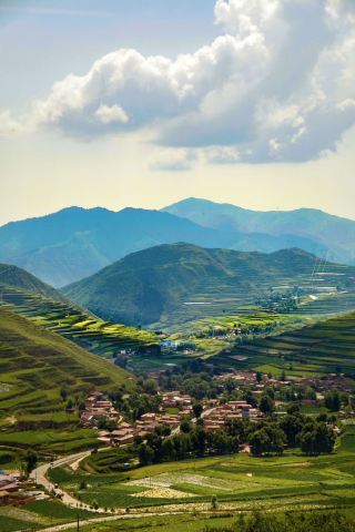 A Refreshing Trip to Weishan | A Perfect Choice for Family Walks in the Green Wonderland!