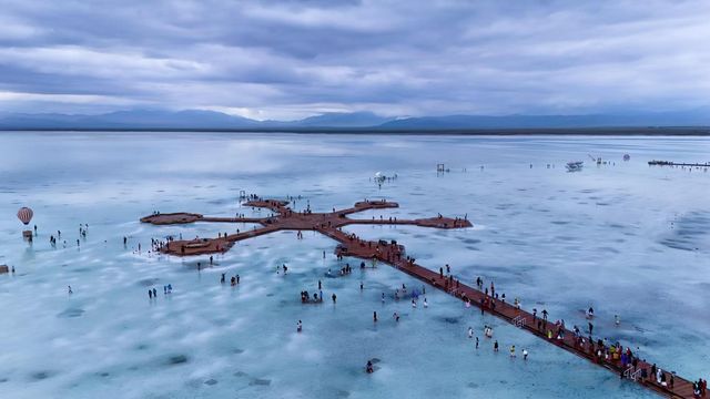 青海，青色的海？